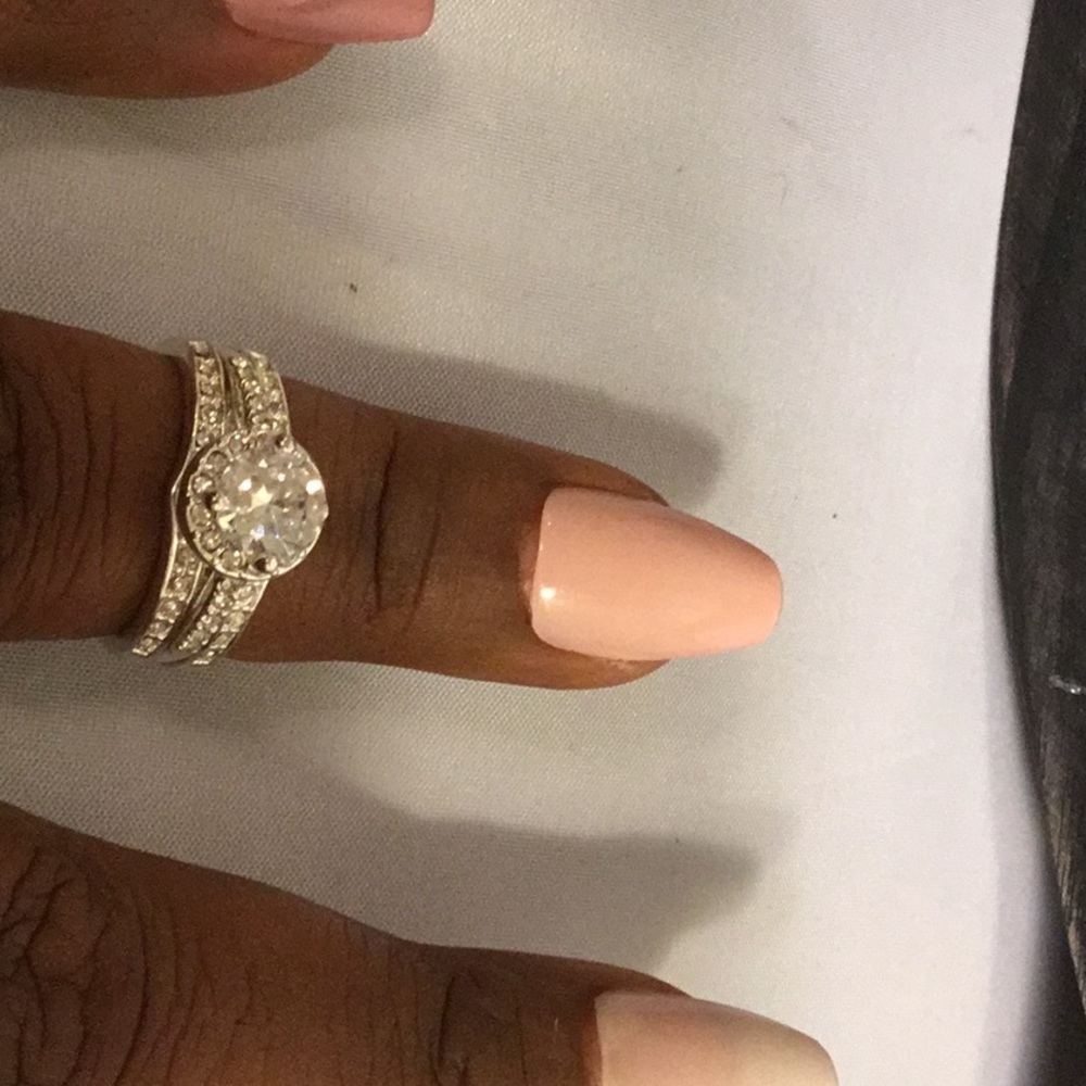 AVON VINTAGE FASHION ENGAGEMENT RING SIZE 9.5”
